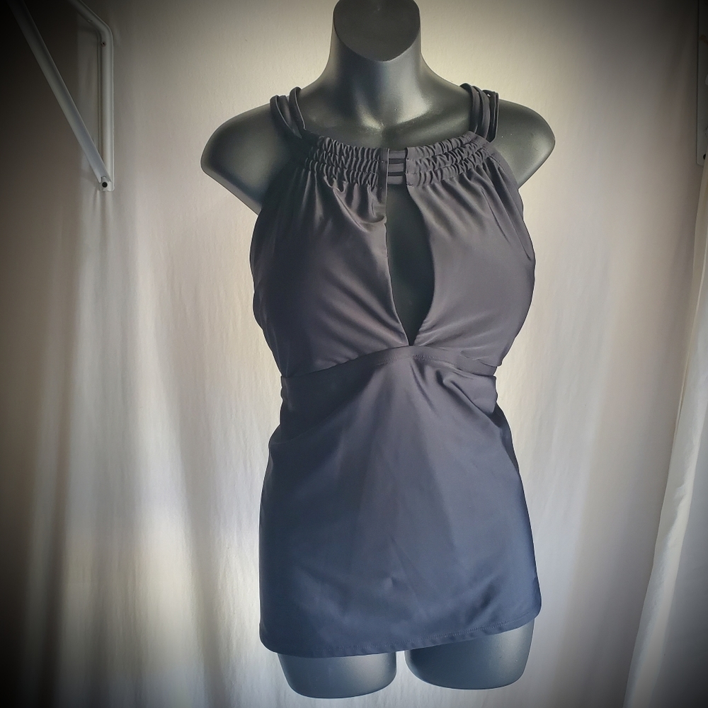 Womans bathing suit size 2x top and bottom